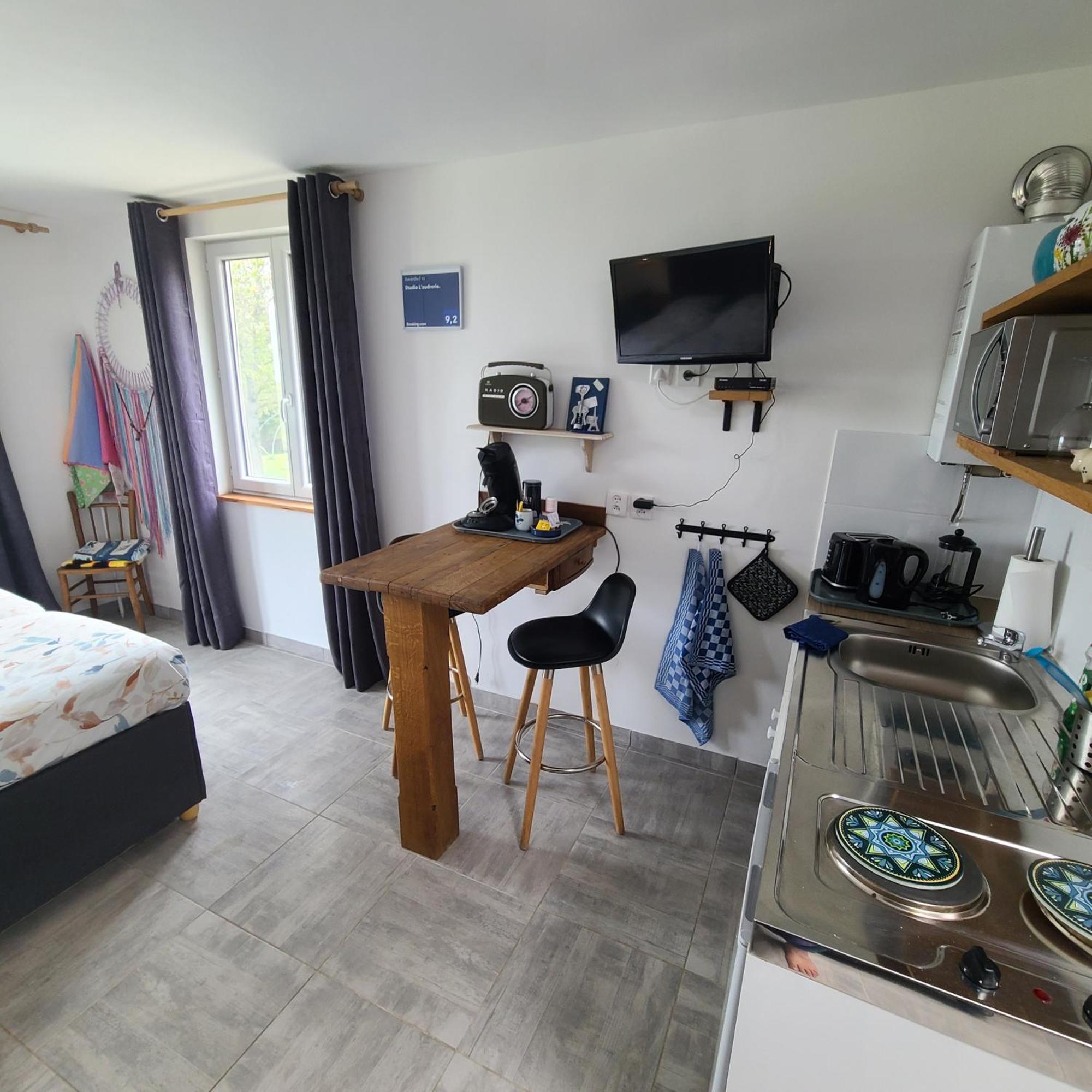 Studio L'audrerie. Saint-Pardoux-Corbier Esterno foto